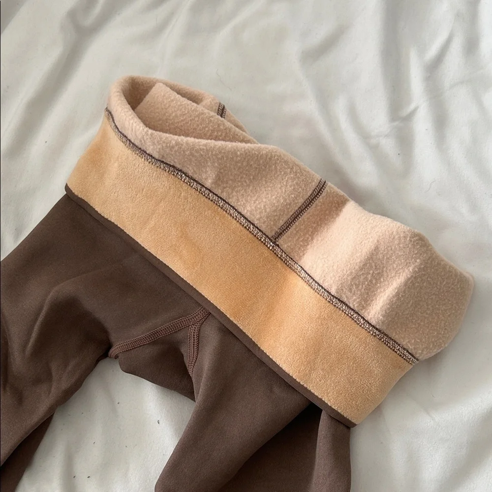 Fleece Lined Tights in Brown - Picture 3 of 5